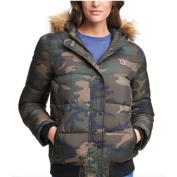 Levi's The Melanie Performance Faux Fur Trimmed Snorkel Coat Jacket Camo Large - Picture 1 of 16